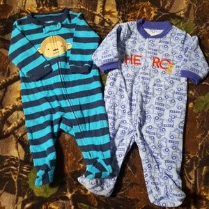 Set of Newborn footie pajamas